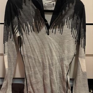 Smartwool Women's Black and Cream Long Sleeve Top size medium